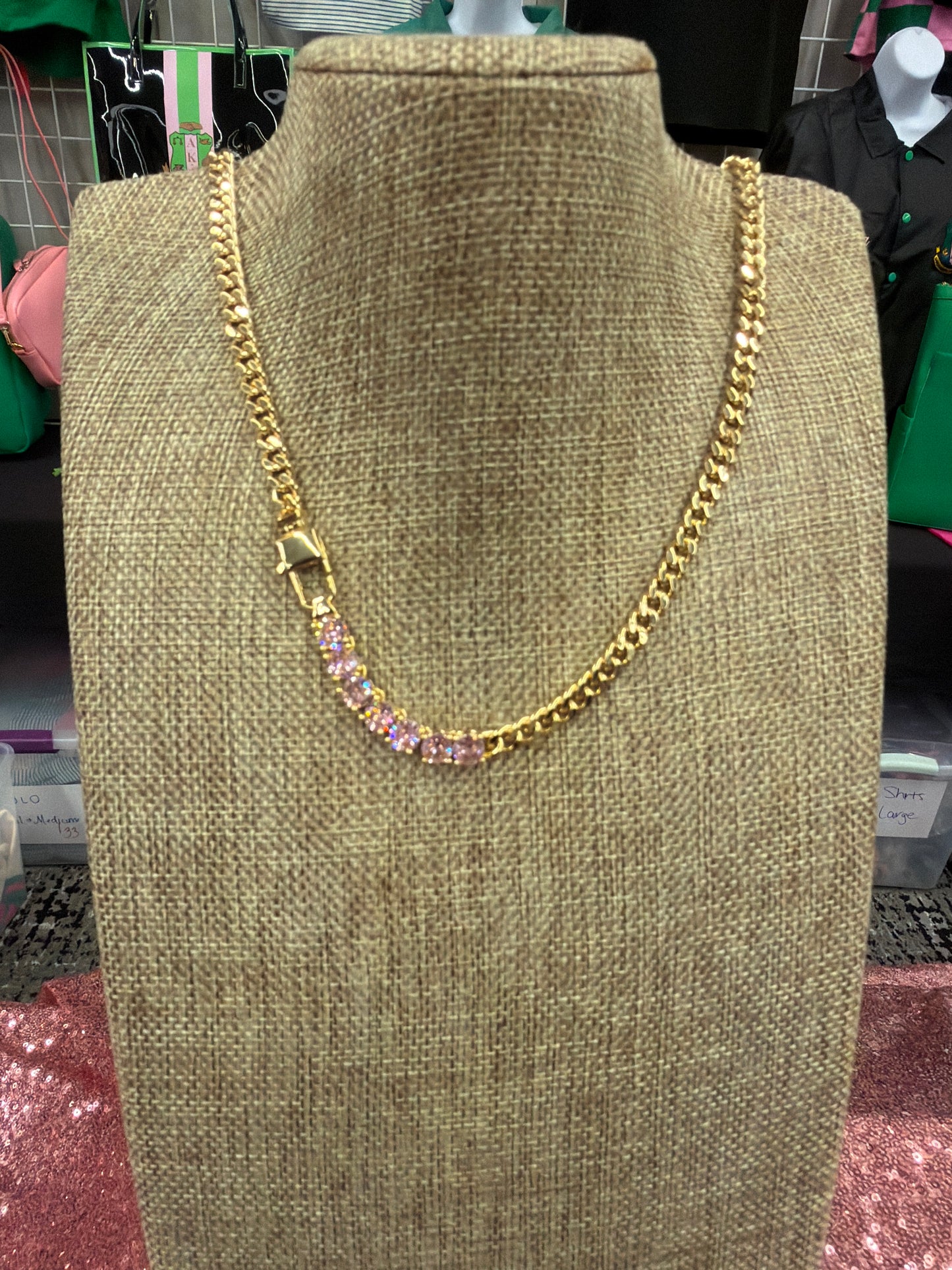 Rosé Luxe Accent Chain