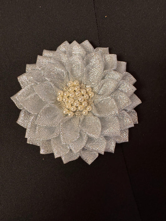 Flower Pin - Silver