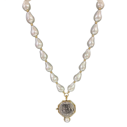AKA | Coin Pearl Style Pendant